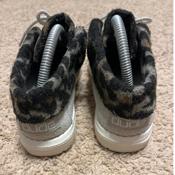 Hey Dude Brit Gray Cheetah Lightweight Casual Slip On Shoe Sz 6 Sneaker Comfort - Picture 3 of 8